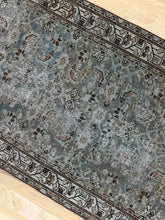 Load image into Gallery viewer, Antique Malayer 3’ x 15’6”
