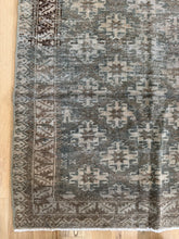 Load image into Gallery viewer, Vintage Baluch 2’11” x 5’7”
