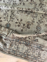 Load image into Gallery viewer, Vintage Turkish 8’ x 11’10”
