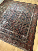 Load image into Gallery viewer, Antique Mahal 10’9” x 10’9”
