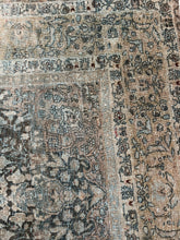 Load image into Gallery viewer, Vintage Scatter Rug 4’5” x 6’
